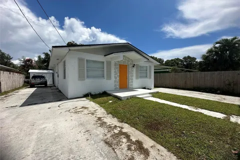 1185 NW 51st St, Miami FL 33127