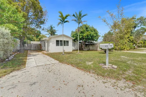 317 SW 13th St, Fort Lauderdale FL 33315