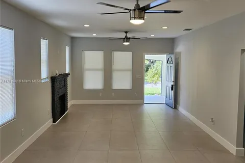 1410 Altaloma Ave, Orlando FL 32803