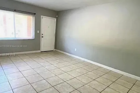 3401 SW 11th St # 1A, Miami FL 33135
