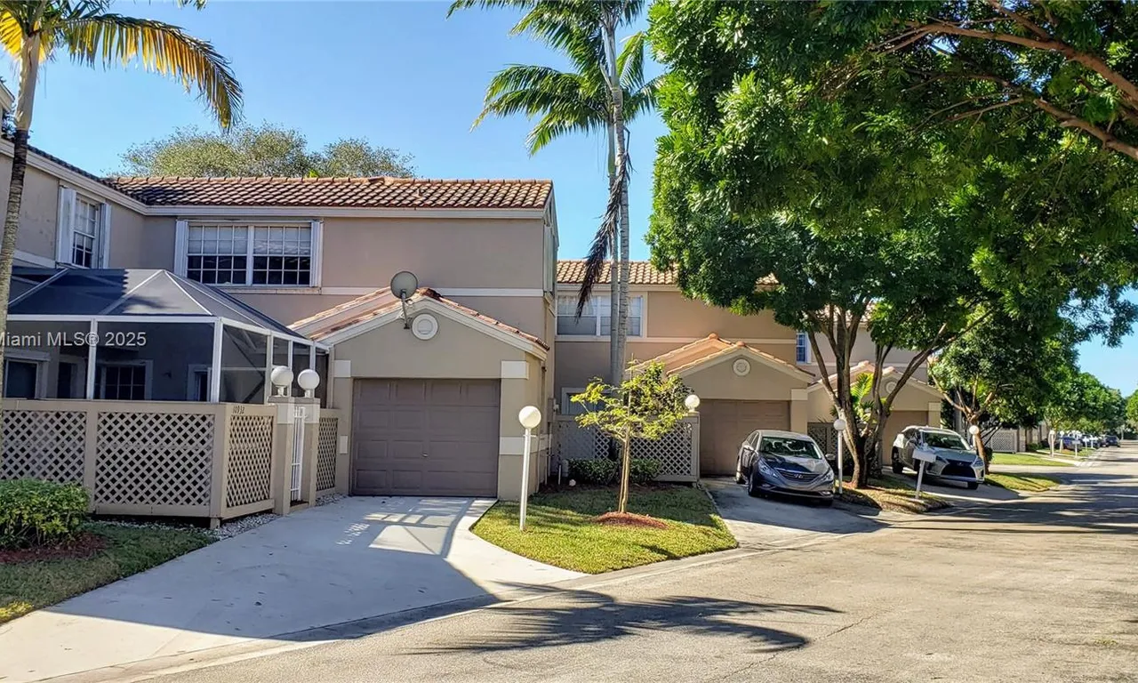 10932 Chandler Dr # 10932, Cooper City FL 33026