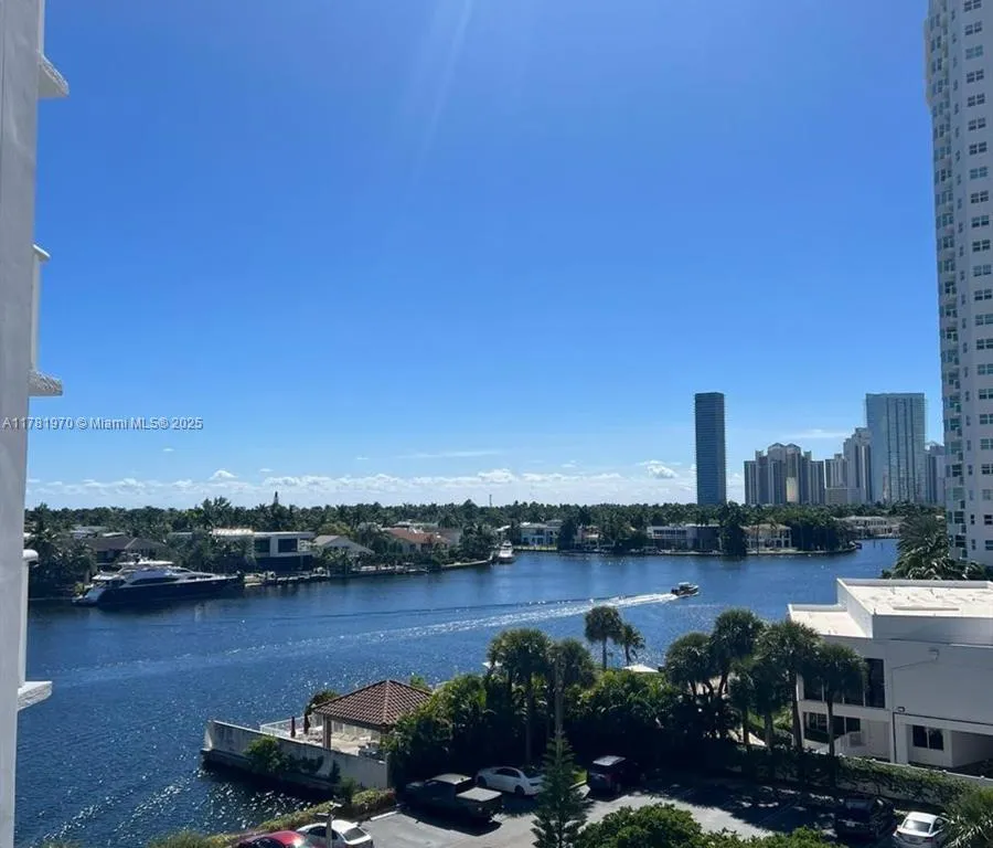 20515 E Country Club Dr # 648, Aventura FL 33180