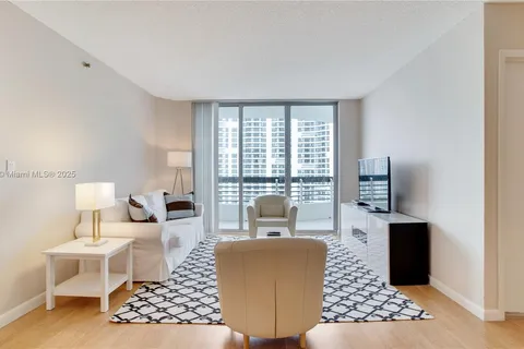 3600 Mystic Pointe Dr # 1803, Aventura FL 33180