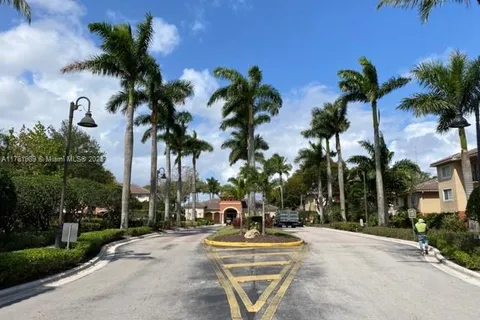 4177 N Haverhill Rd # 808, West Palm Beach FL 33417