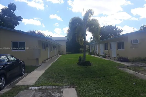2330 Grant St # 2332A, Hollywood FL 33020