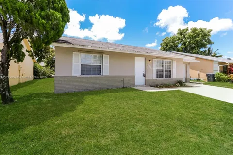 6187 W Wauconda Way W, Lake Worth FL 33463
