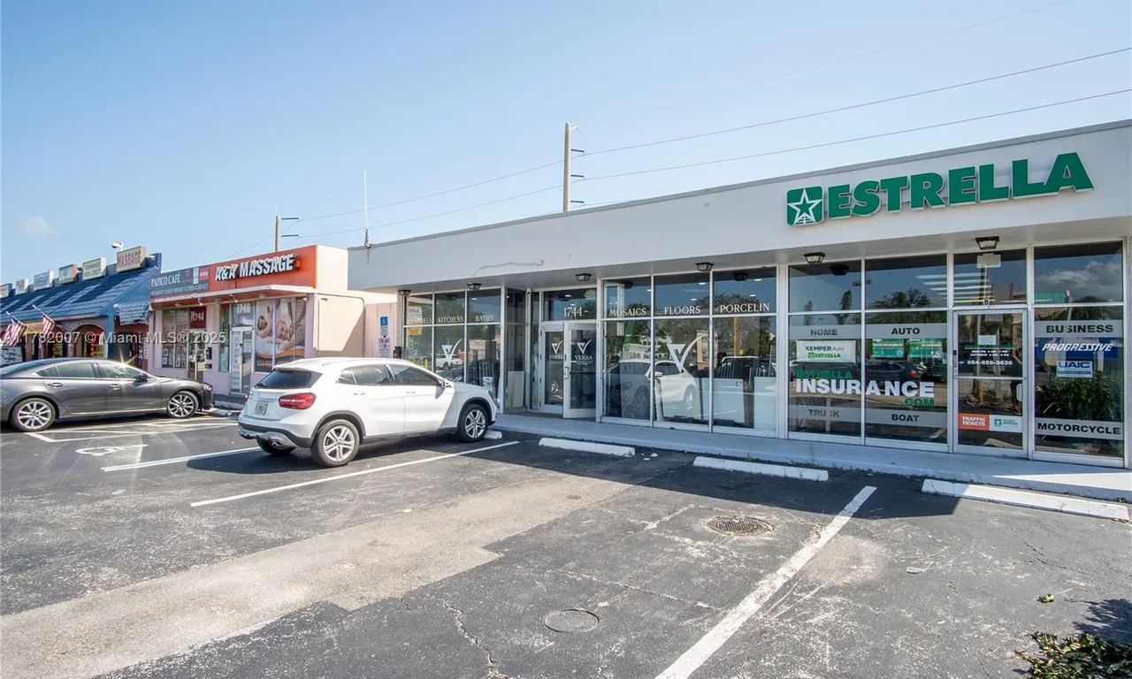1744 E Commercial Blvd, Fort Lauderdale FL 33334