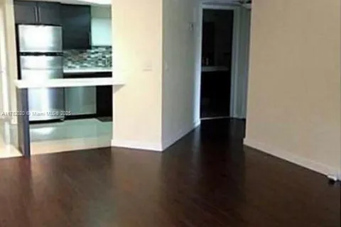 8225 Lake Dr # 107, Doral FL 33166