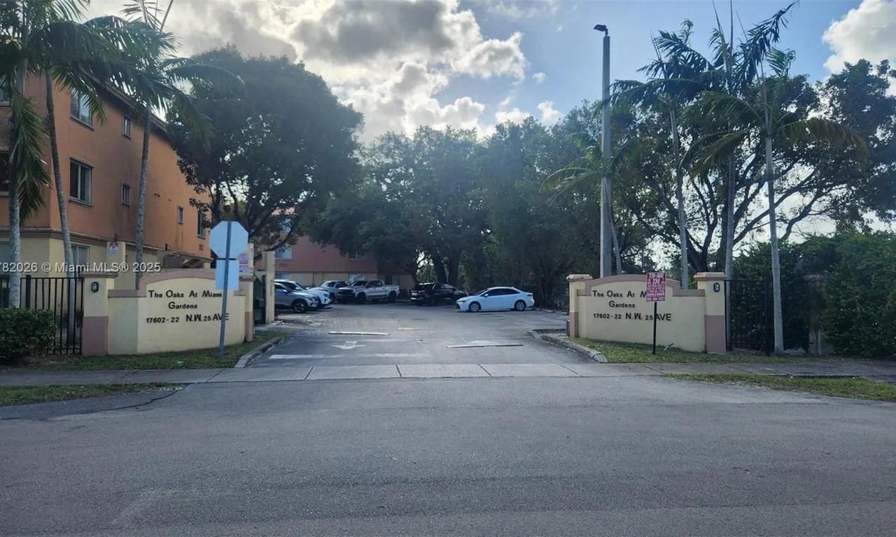 17602 NW 25th Ave # 101, Miami Gardens FL 33056
