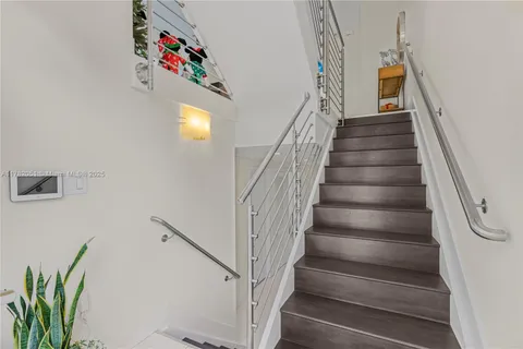 6671 NW 105th Pl # 6671, Doral FL 33178