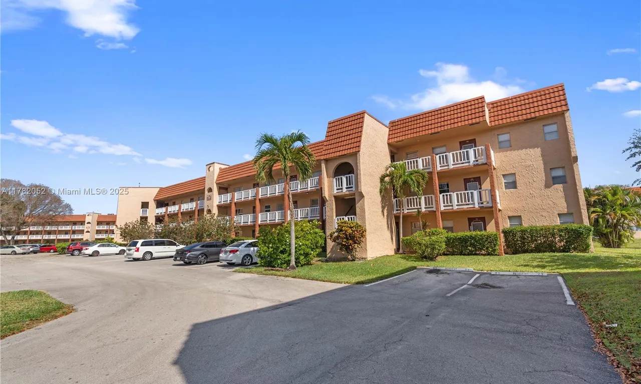 2781 N Pine Island Rd # 105, Sunrise FL 33322