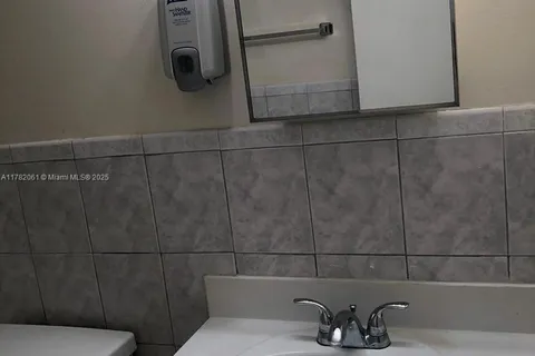251 NW 177th St # 118, Miami Gardens FL 33169