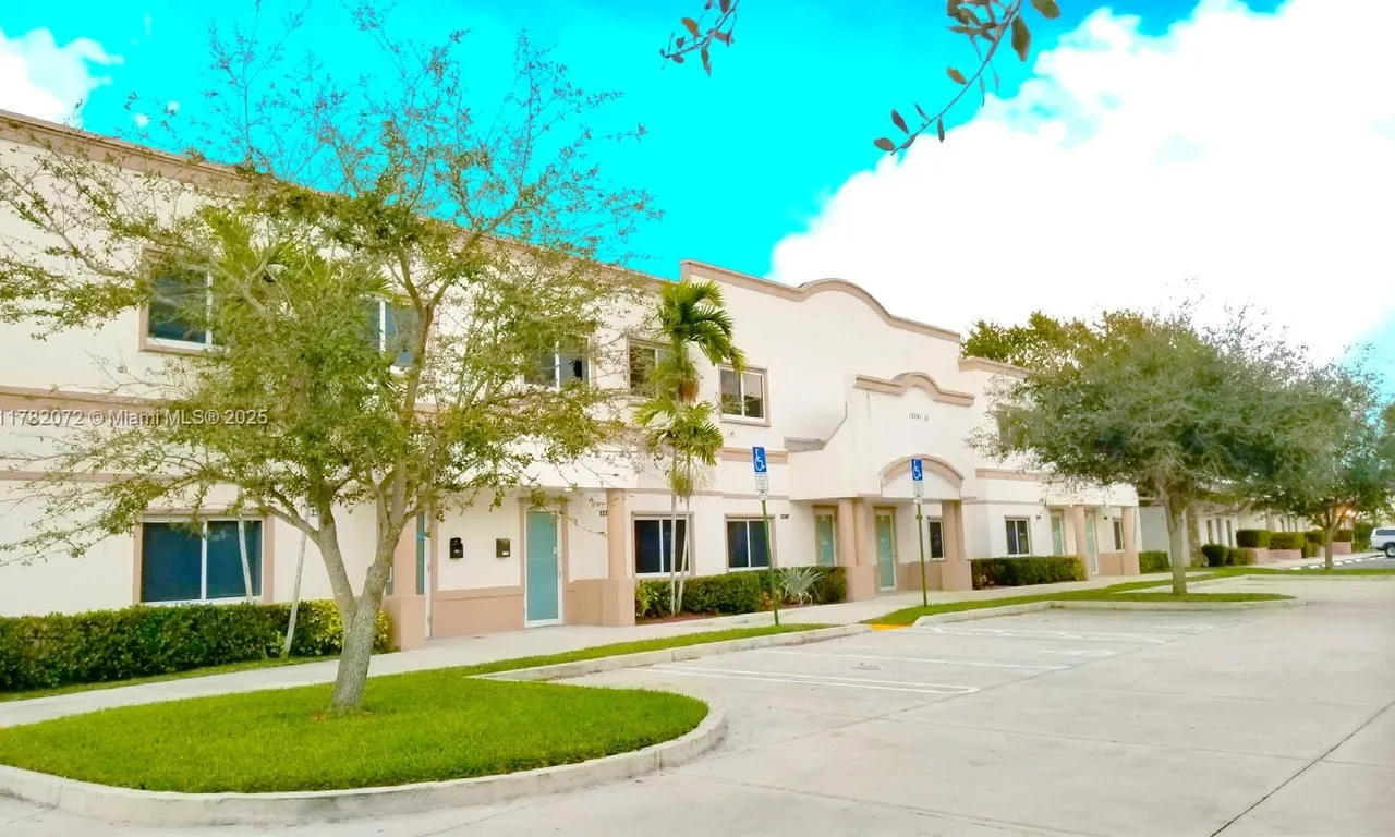 12349 NW 35th St, Coral Springs FL 33065