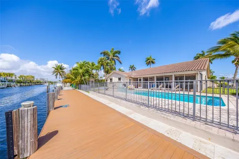 2752 NE 3rd St # 0, Pompano Beach FL 33062