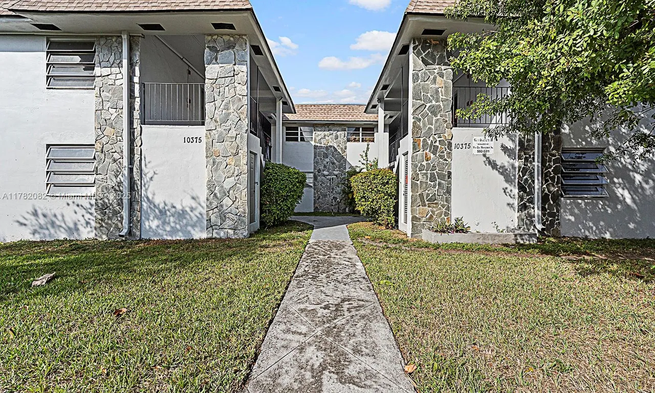 10375 SW 40th St # X, Miami FL 33165