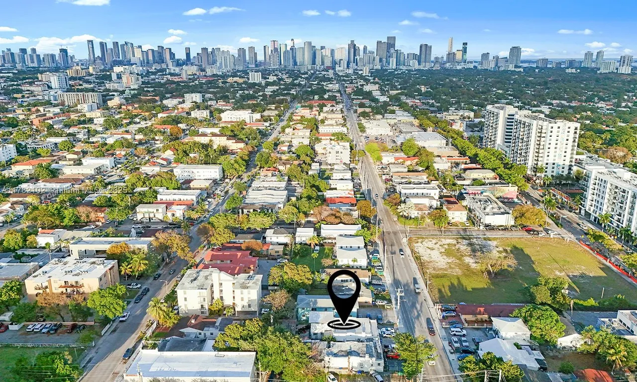 2145 SW 7th St, Miami FL 33135
