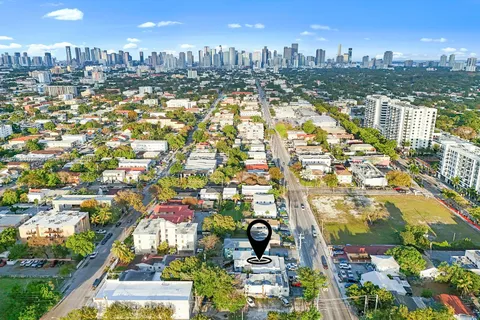 2145 SW 7th St, Miami FL 33135