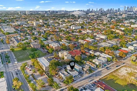 2145 SW 7th St, Miami FL 33135