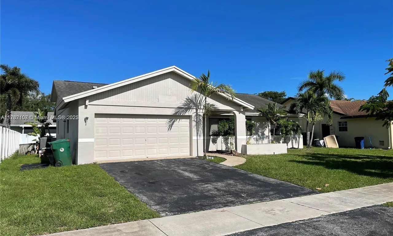 5828 SW 117th Ter, Cooper City FL 33330