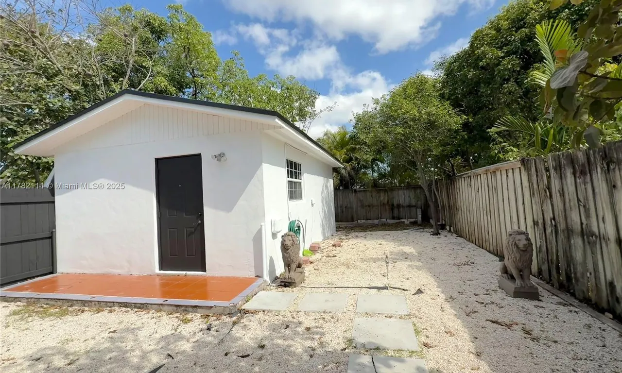 12711 SW 51st St # 1, Miami FL 33175