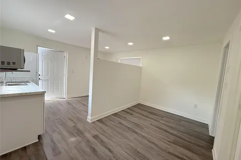 12711 SW 51st St # 1, Miami FL 33175