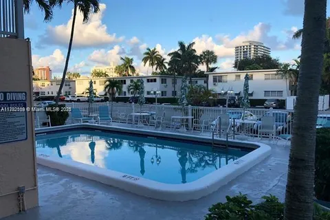 625 Antioch Ave # 302, Fort Lauderdale FL 33304
