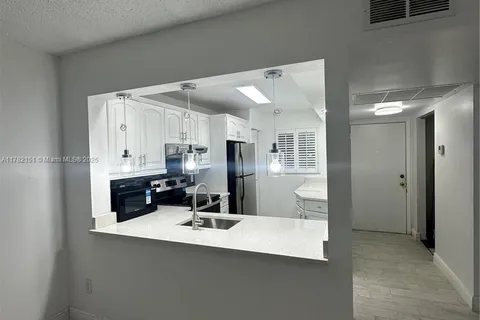 901 NE 209th Ter # 105, Miami FL 33179