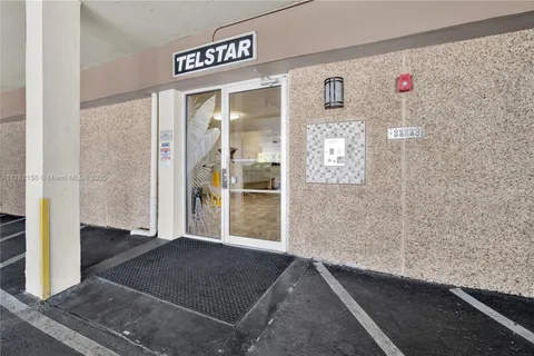 1811 Jefferson St # 209, Hollywood FL 33020