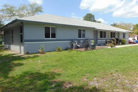 6624 SW 48th St, Davie FL 33314