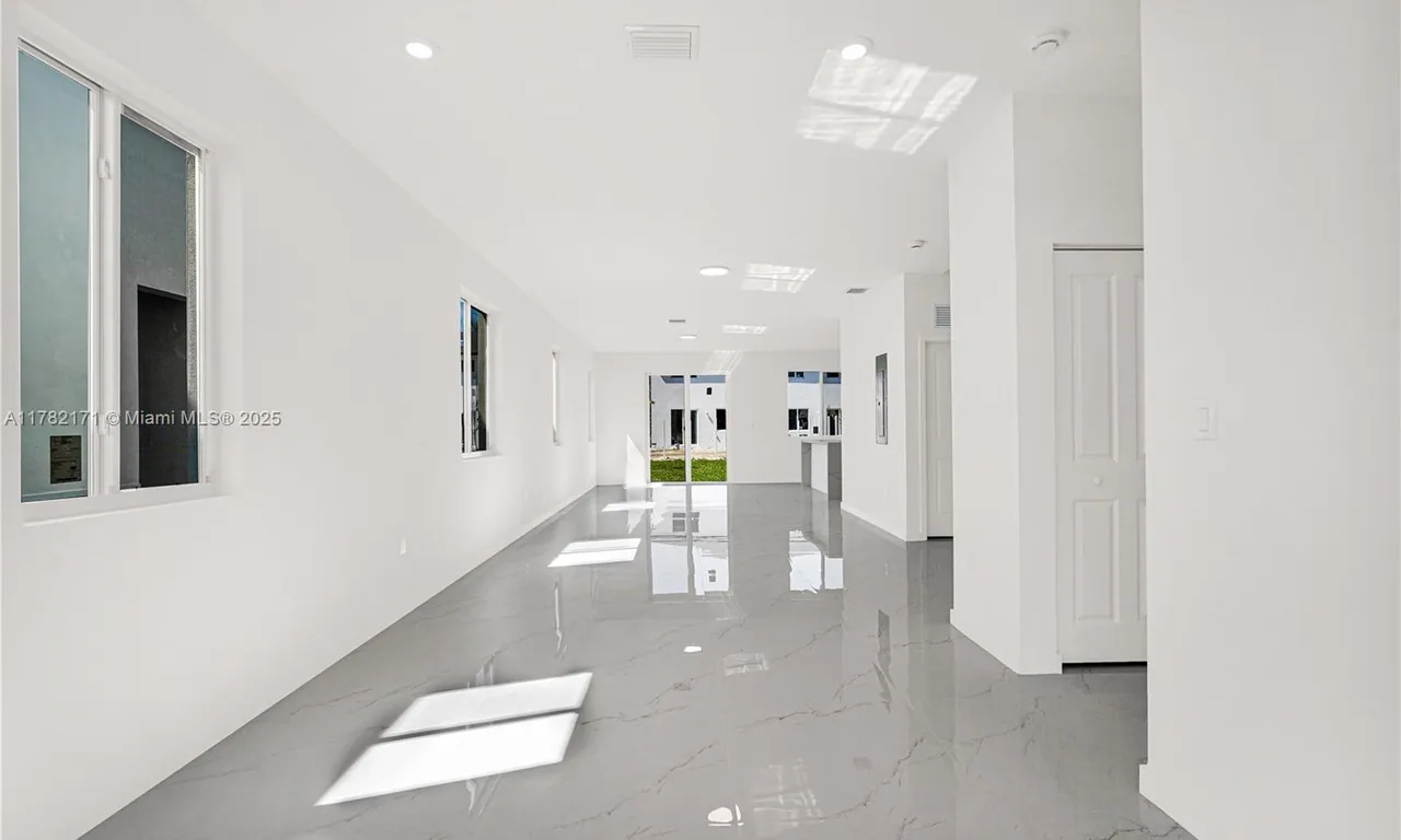 22445 SW 125 AVE # A, Miami FL 33170