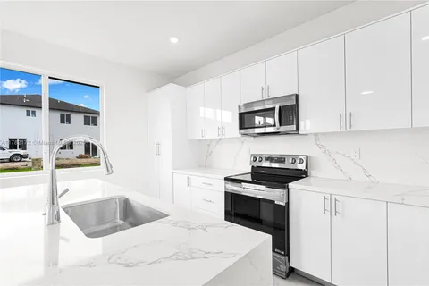 22554 SW 124 CT # A, Miami FL 33170
