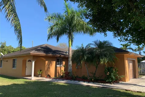 333 NW 3rd Ave, Homestead FL 33030