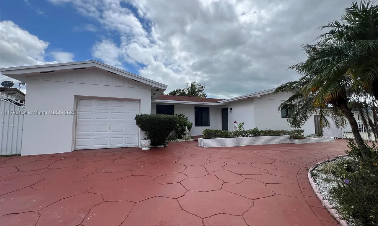 17741 SW 112th Ave, Miami FL 33157