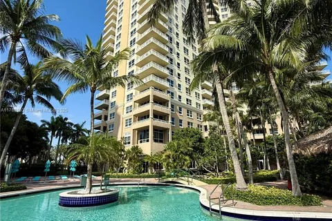 19501 W Country Club Dr # 2014, Aventura FL 33180