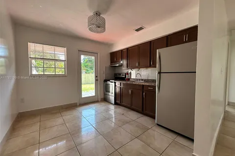 1907 SW 99th Ter # 2, Miramar FL 33025
