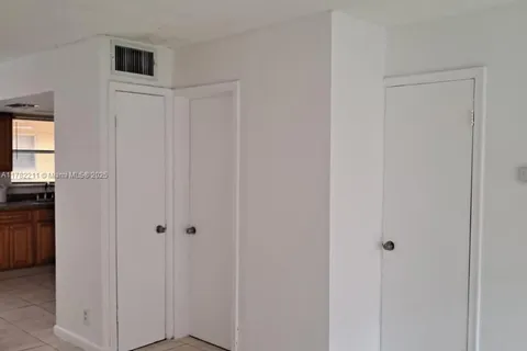 2560 NW 52nd Ave # C18, Lauderhill FL 33313