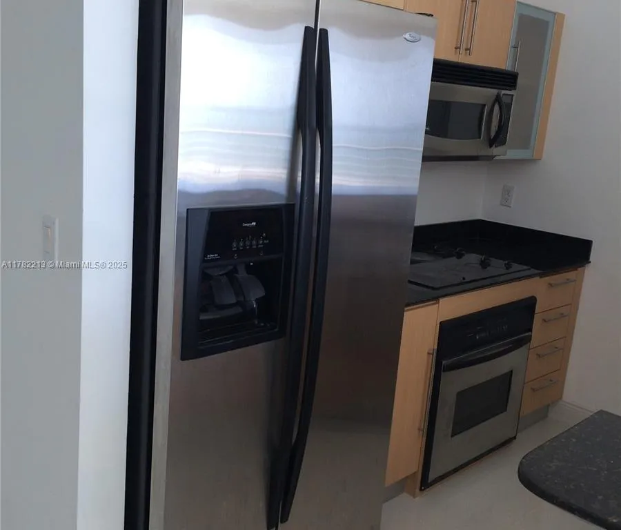 335 S Biscayne Blvd # 03, Miami FL 33131