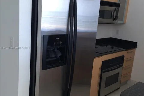 335 S Biscayne Blvd # 03, Miami FL 33131