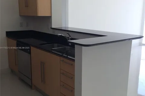 335 S Biscayne Blvd # 03, Miami FL 33131