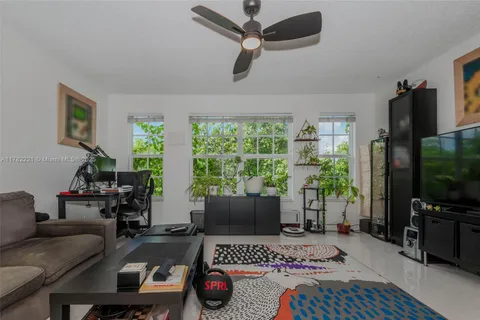 680 Tennis Club Dr # 308, Fort Lauderdale FL 33311