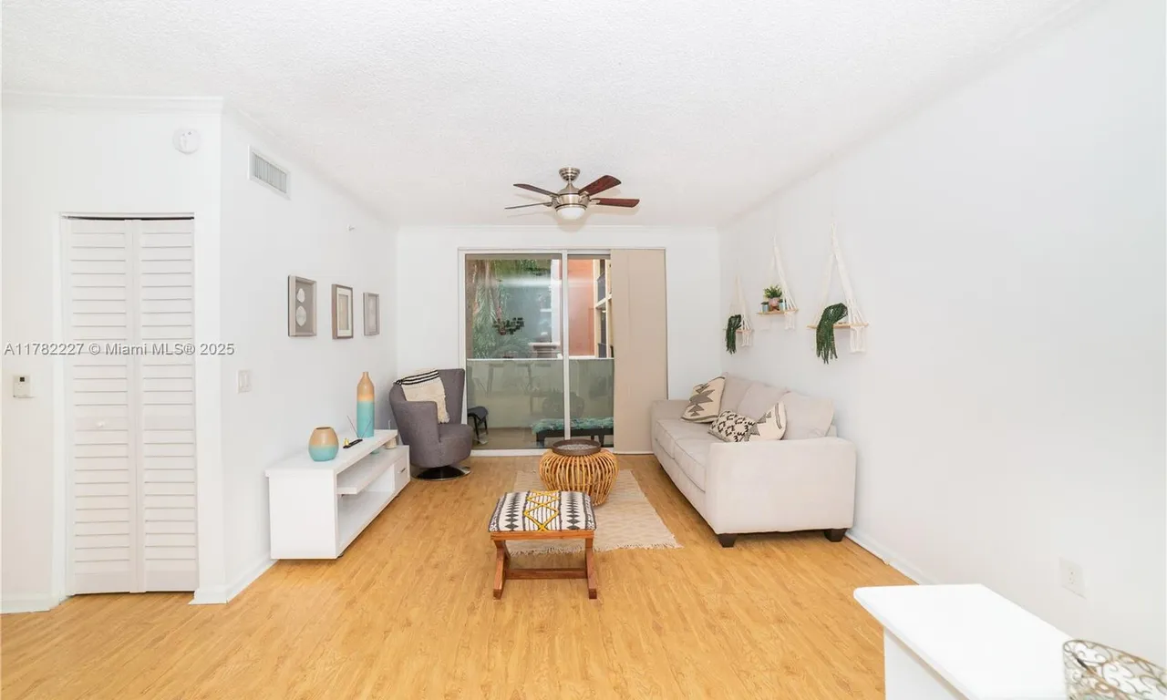 17150 N Bay Rd # 2322, Sunny Isles Beach FL 33160
