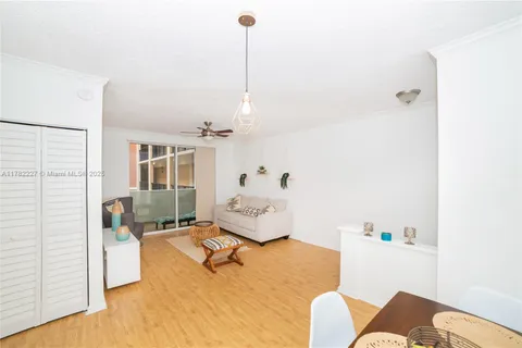17150 N Bay Rd # 2322, Sunny Isles Beach FL 33160