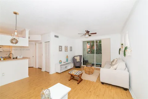 17150 N Bay Rd # 2322, Sunny Isles Beach FL 33160