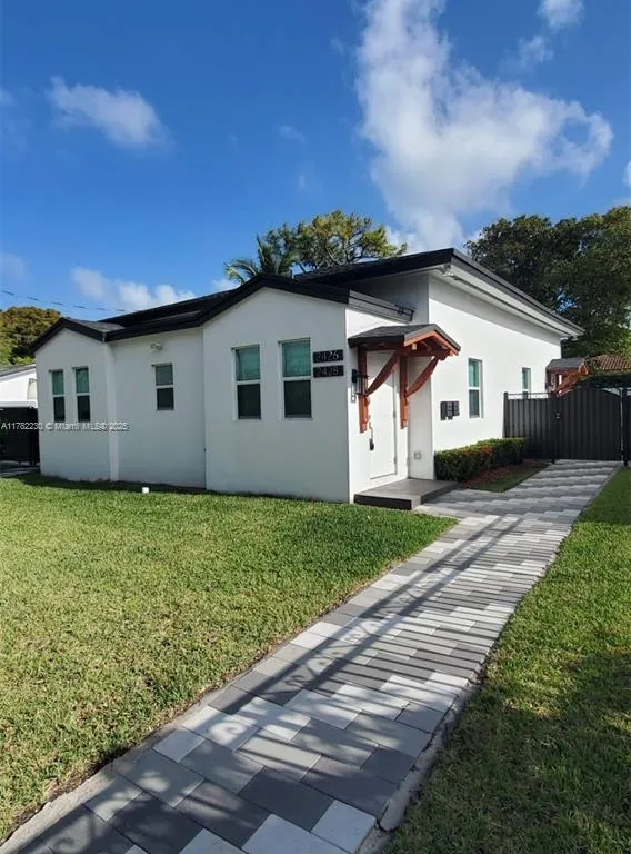 2426 SW 25th St # 2426, Miami FL 33133