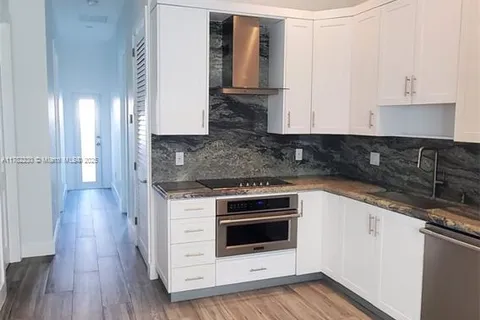 2426 SW 25th St # 2426, Miami FL 33133