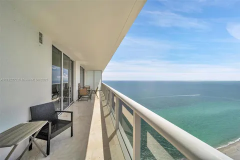 1830 S Ocean Dr # 4303, Hallandale Beach FL 33009
