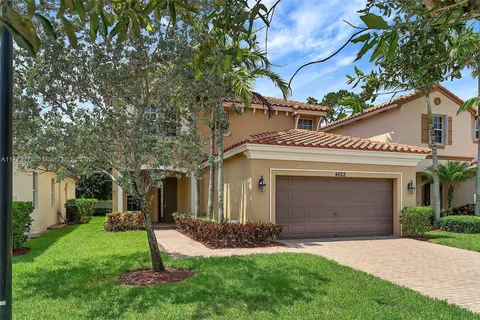 4622 Capital Dr, Lake Worth FL 33463