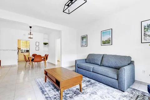 301 86th St # 3, Miami Beach FL 33141