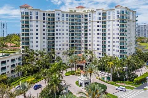 20000 E Country Club Dr # 1209, Aventura FL 33180