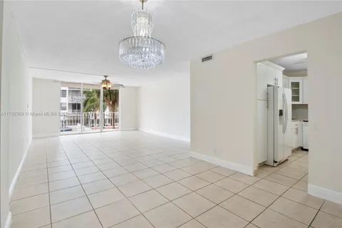 16740 NE 9th Ave # 204, North Miami Beach FL 33162